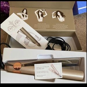 tyme curling iron / straightener